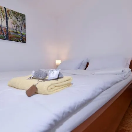 Rural Cottage Rental Ideal For Glamping In Slovenia *